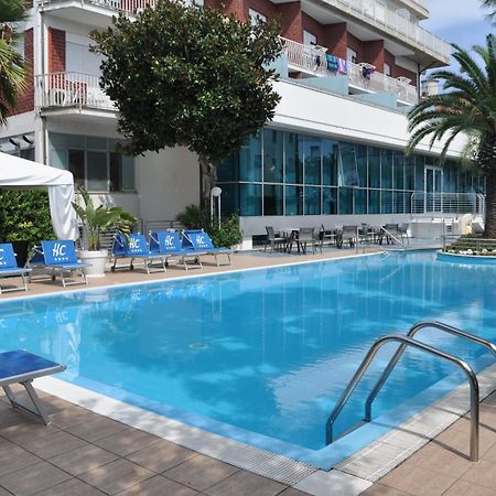 Hotel Haus Charlotte San Benedetto del Tronto Exterior photo