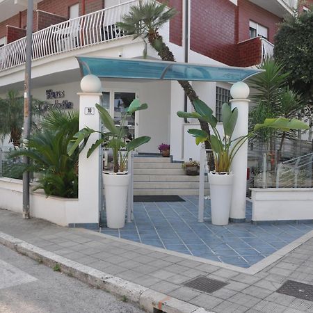 Hotel Haus Charlotte San Benedetto del Tronto Exterior photo