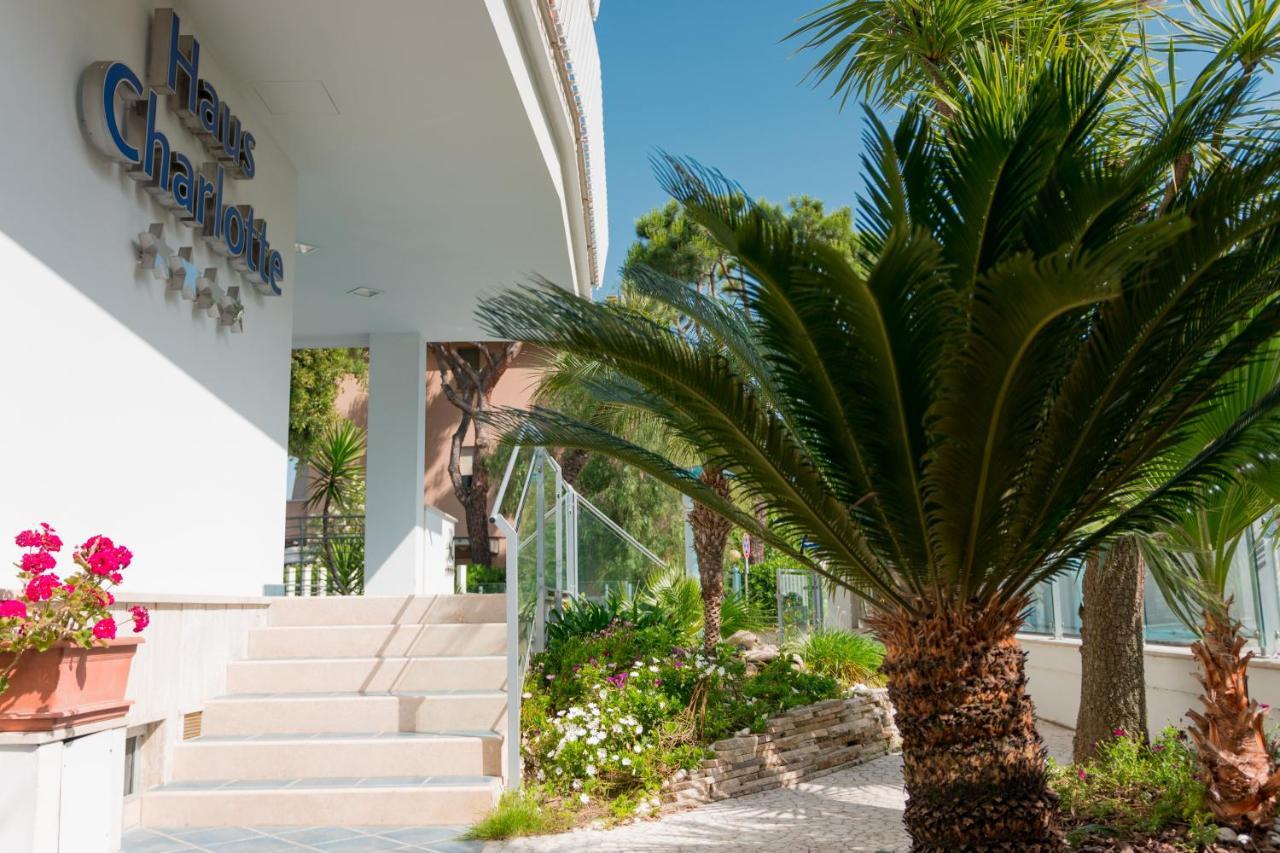 Hotel Haus Charlotte San Benedetto del Tronto Exterior photo