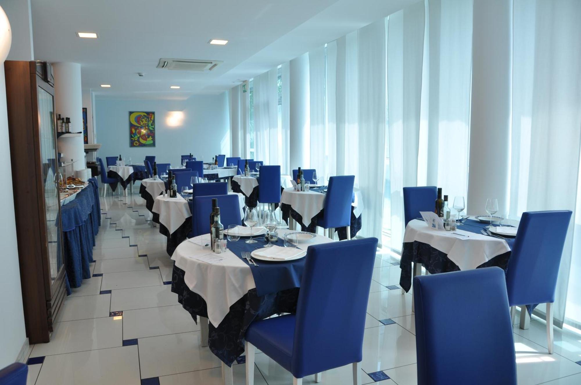Hotel Haus Charlotte San Benedetto del Tronto Exterior photo